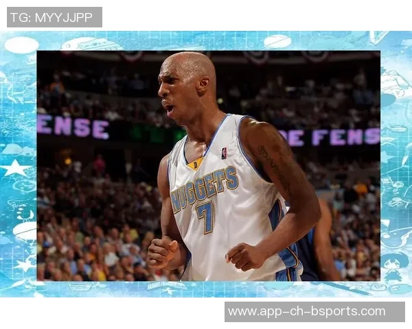 齐麟:从篮球新星到职业生涯的璀璨之路探索与成长的故事 齐麟:从篮球新星到职业生涯的璀璨之路探索与成长的故事